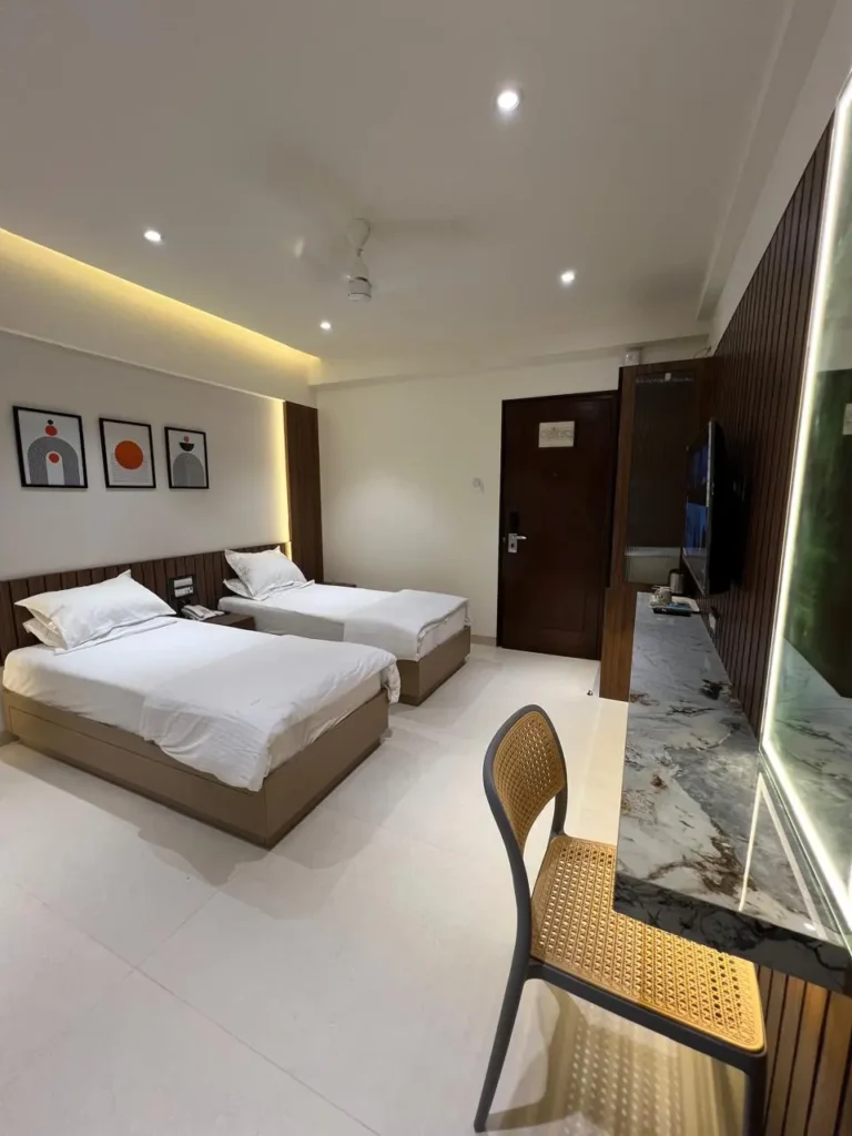 hotel-karl-residency-waiting-lounge
